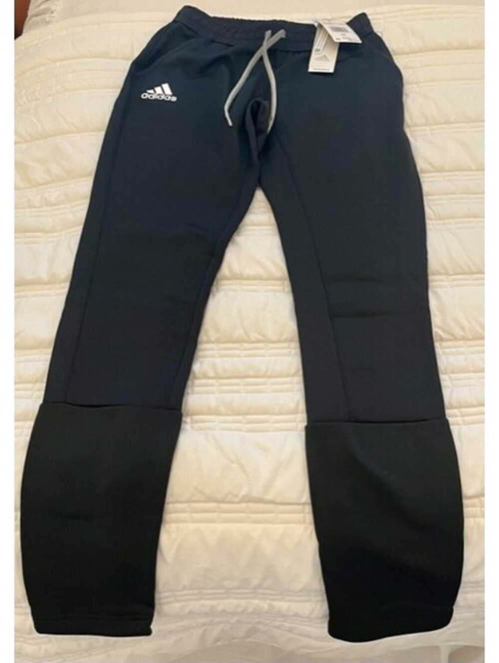 Adidas Ladies W Team Tap Pant With Zippered Ankles, Size XS, NWT.